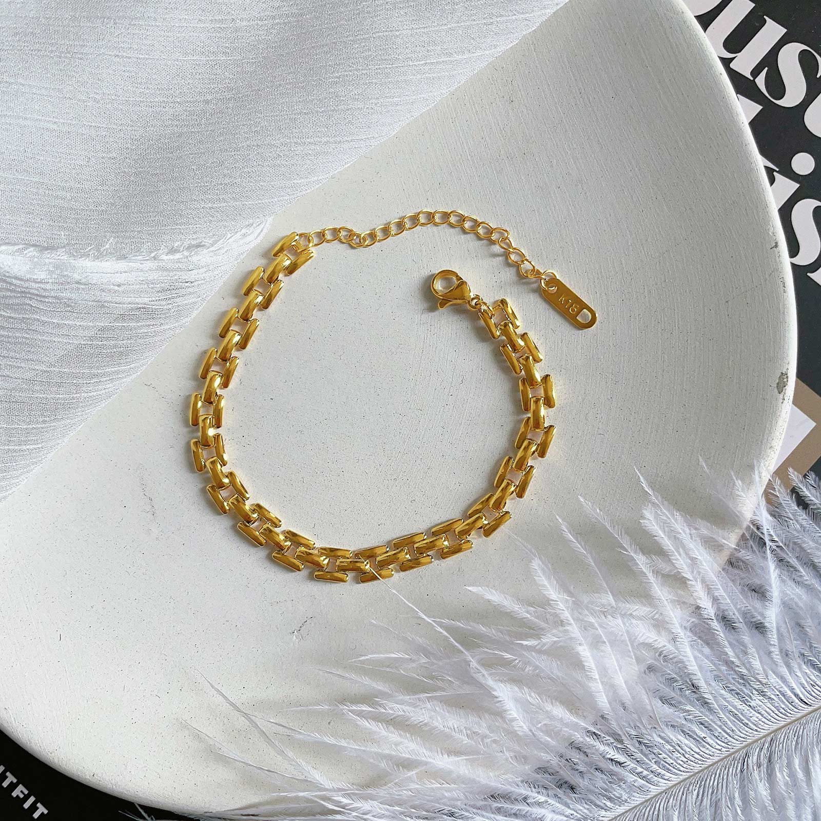 PVD Coated 18K Gold Solid Color Stainless Steel Bracelet – Waterproof Non-Tarnish